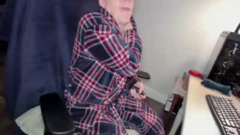 WillySkynn online show from July 18, 3:07 am