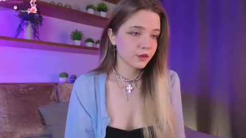 Mary online show from July 29, 2:57 pm