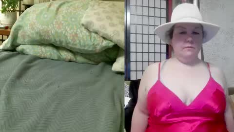 Winnie online show from May 21, 3:41 am