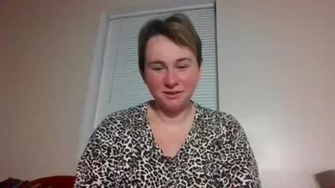 winterbabe672111 online show from September 6, 1:11 am