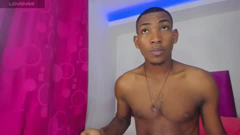 wiston_black online show from August 2, 11:22 pm