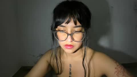 witch_3333 online show from August 8, 10:43 pm