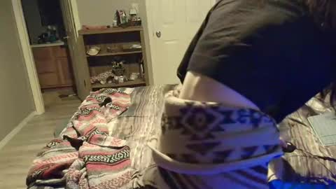 witchbitchmommy online show from May 4, 6:51 am