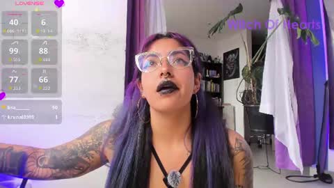     Luna Violeta  online show from June 30, 8:43 pm