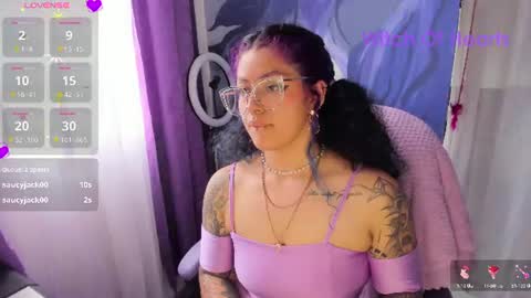    Luna Violeta  online show from August 16, 10:03 pm
