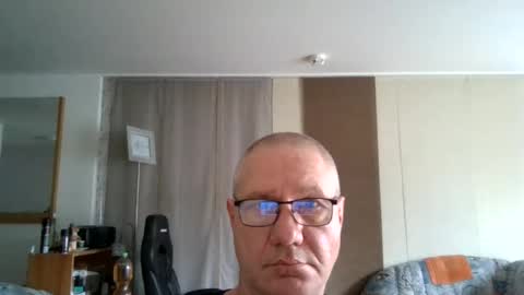 wixer1970 online show from August 17, 1:49 pm