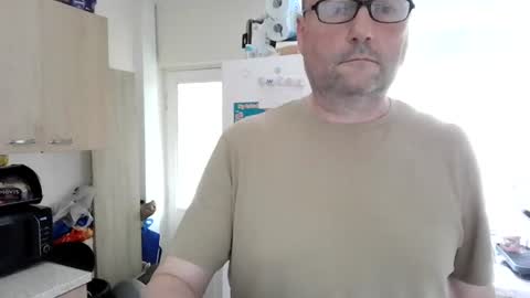 wobble444 online show from July 7, 12:31 pm
