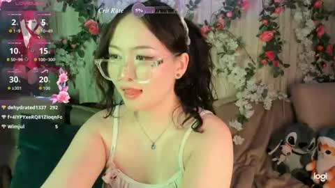 Wonhee online show from August 12, 9:33 am