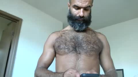 woof_wolf37 online show from August 10, 11:06 pm