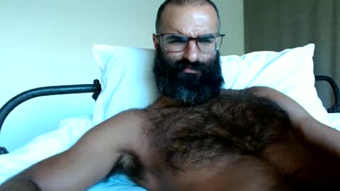 woof_wolf37 online show from August 12, 4:31 pm
