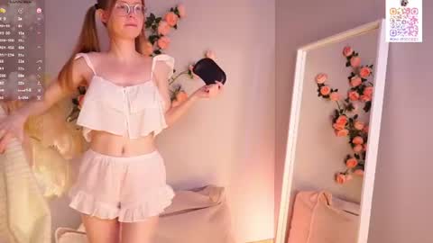 woooobble online show from August 8, 1:44 pm