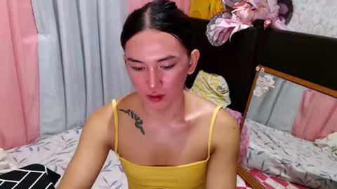 working_love19 online show from July 12, 1:50 pm