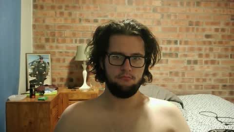 worsie online show from March 1, 7:32 pm