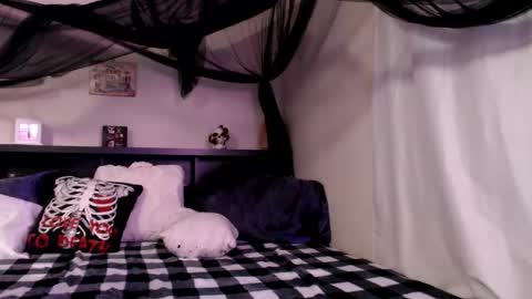 Crystal Lake online show from July 22, 8:06 am