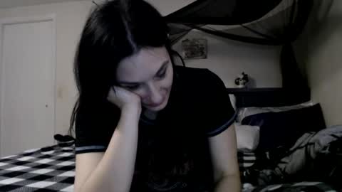 Crystal Lake online show from August 4, 6:32 am