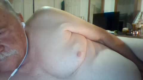 wvmountainlover online show from July 30, 2:52 am