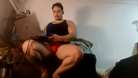 wwnrcakewghm online show from August 15, 7:01 am