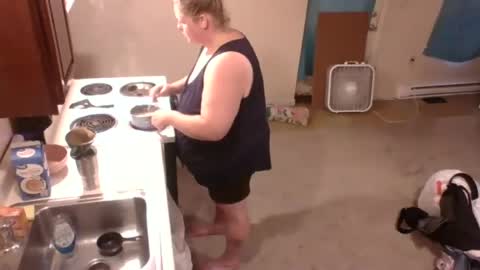 x0_jade online show from August 9, 11:22 am