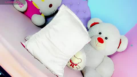 Maria Juliana online show from August 4, 10:23 am
