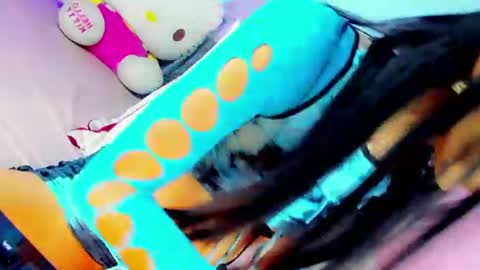 Maria Juliana online show from August 13, 4:10 pm