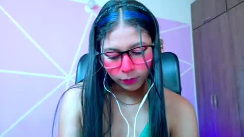 XALLYSONX online show from August 3, 12:01 pm