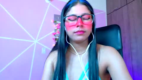 XALLYSONX online show from August 6, 3:22 pm