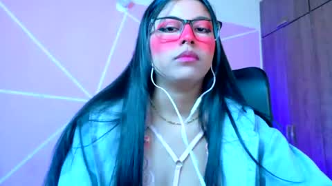 XALLYSONX online show from August 7, 2:17 pm