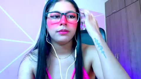 XALLYSONX online show from August 9, 1:56 pm
