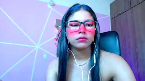 XALLYSONX online show from August 13, 2:09 pm