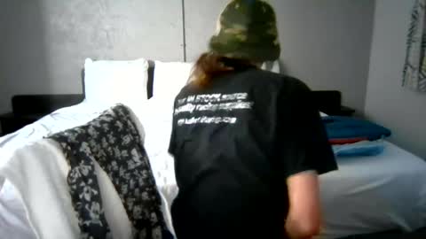 xanarchykandix online show from August 9, 1:28 am