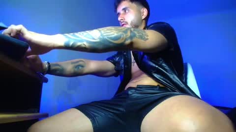 XanderCageX online show from August 8, 9:15 pm
