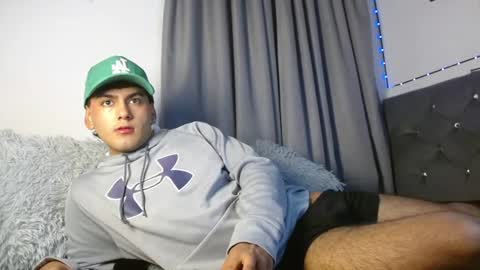 xandrodeluxe online show from June 12, 12:45 pm