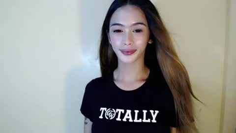 xanovelle_ online show from August 11, 6:15 am