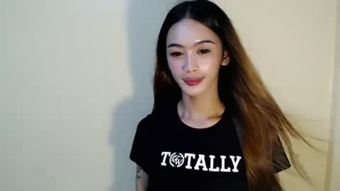 xanovelle_ online show from August 11, 7:21 am