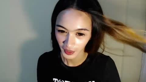 xanovelle_ online show from August 11, 8:27 am