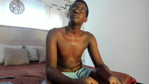 xavier_cole online show from June 6, 8:36 pm