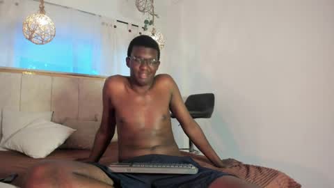 xavier_cole online show from June 6, 10:48 pm