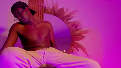 xavier_cole online show from June 12, 12:17 am