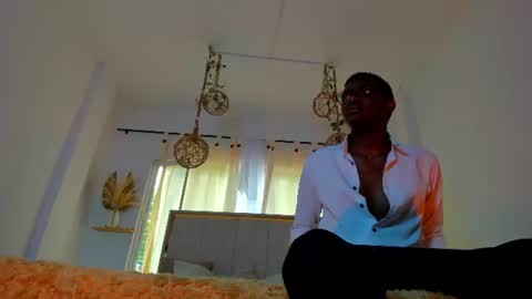 xavier_cole online show from June 14, 7:22 pm
