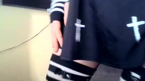 xchrissyxx online show from June 18, 12:27 pm