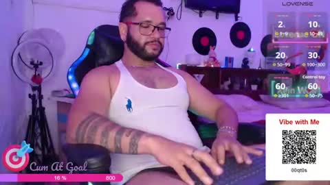 Xein Independent Model online show from August 5, 5:16 am