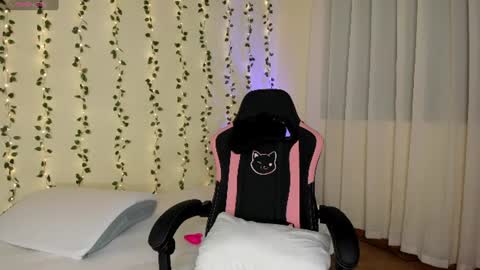    online show from July 24, 11:08 pm