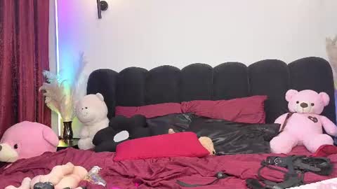 xena_zuri online show from August 14, 10:46 pm