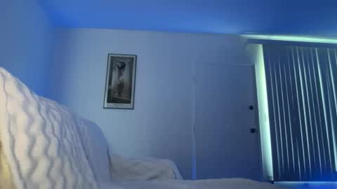 xenadreamx online show from May 31, 8:22 pm