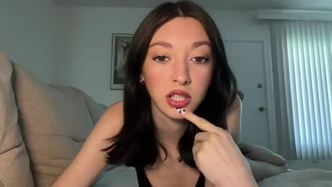 xenadreamx online show from July 19, 9:17 pm