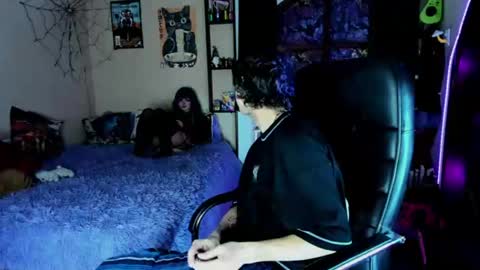 xerotwo online show from July 18, 4:02 am