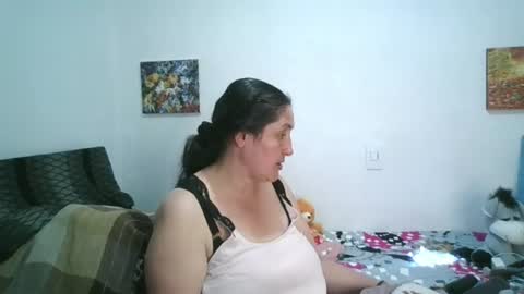 xime5144838 online show from August 13, 11:52 pm