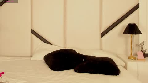 ximenacosta online show from August 28, 12:14 pm