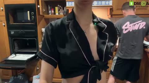 Extreme Couple online show from June 15, 10:30 pm