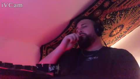 xmilanoo online show from June 19, 10:43 pm